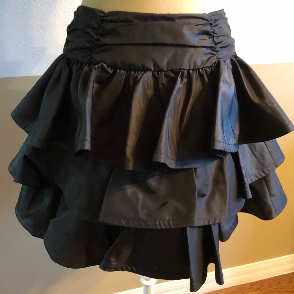 Size 4 Vintage Betsey Johnson Ruffle Skirt!